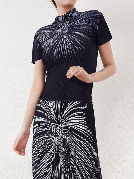 Short Sleeves Pleated Printed Mock Neck T-Shirts Tops