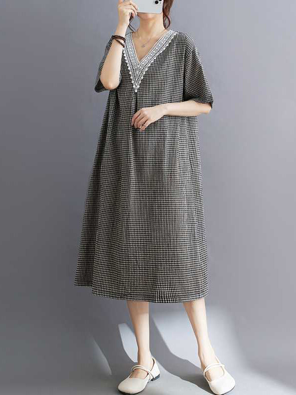 A-Line Half Sleeves Plaid Pleated Split-Joint V-Neck Midi Dresses