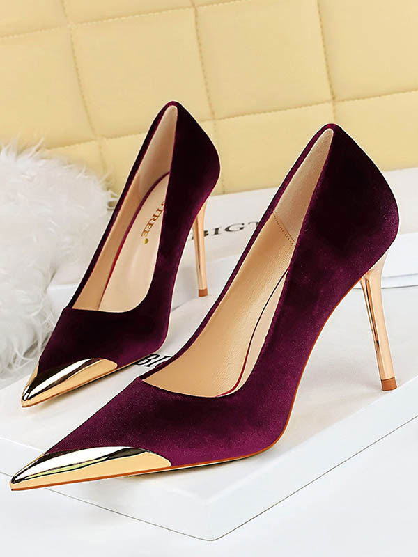 Pointed-Toe Shallow Cut Split-Joint Pumps